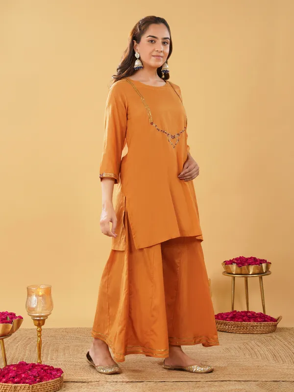 Mustard_Embroidered_Silk_Blend_Short_Kurta_with_Plazzo(Set_of_2)