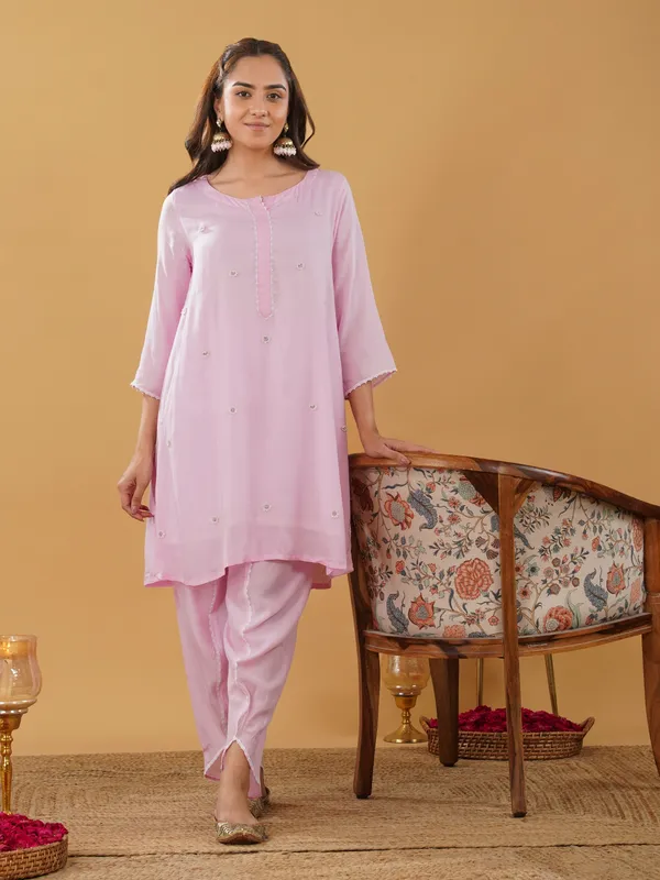Pink_Embroidery_Short_Kurta_with_Tulip_Pant_(Set_of_2)