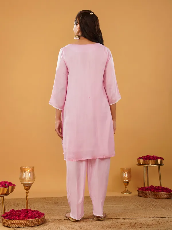 Pink_Embroidery_Short_Kurta_with_Tulip_Pant_(Set_of_2)