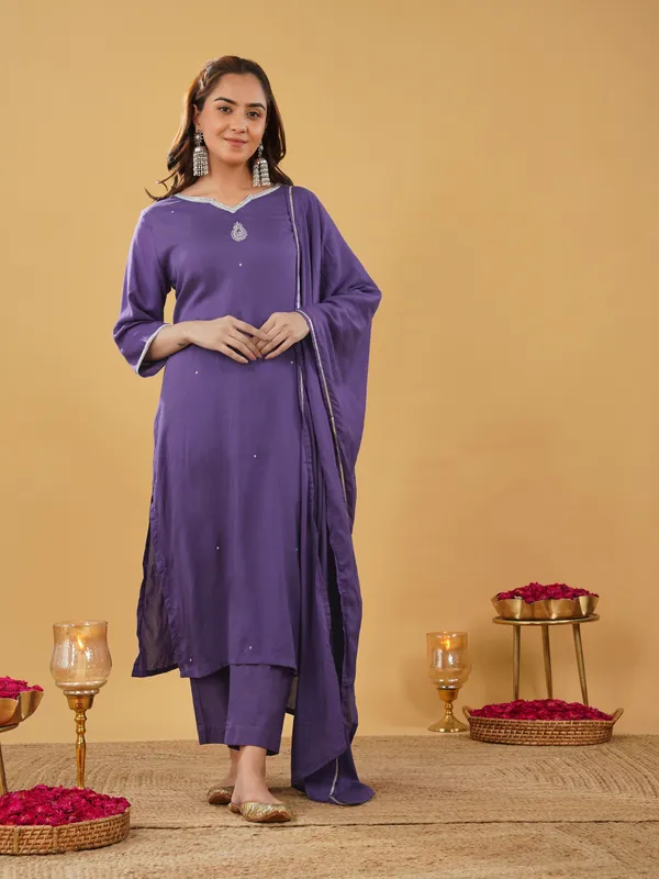 Women_Purple_Embroidered_Kurta_with_Pant_and_Dupatta(Set_of_3)
