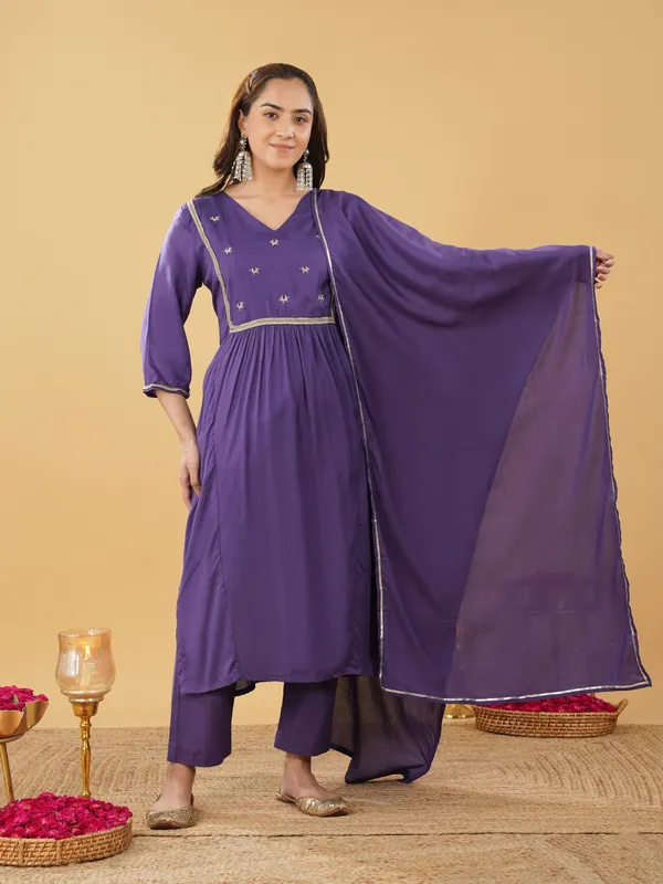 Women_Purple_Boota_Zari_Kurta_with_Pant_and_Dupatta(Set_of_3)