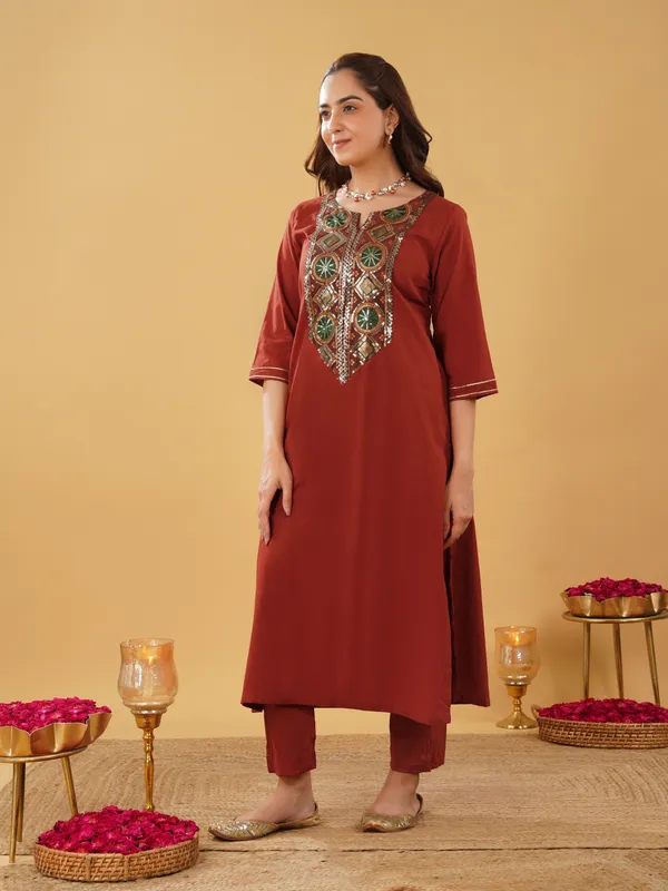 Red_Heavy_Embroidered_Lace_Festive_Kurta_with_Pant_(set_of_2)