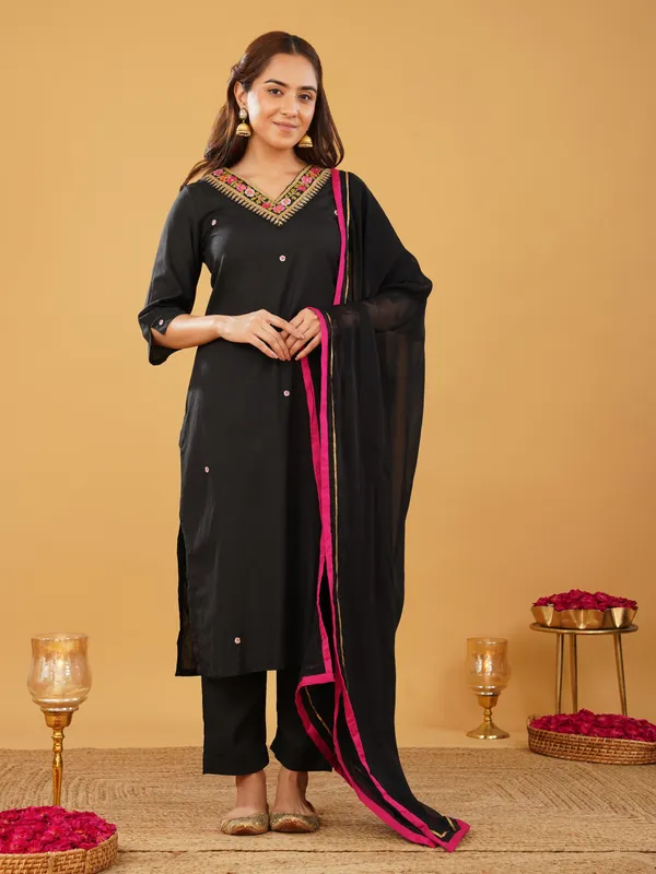 Women_Gorgeous_Black_Embroidered_Kurta_with_Pant_and_Dupatta(Set_of_2)