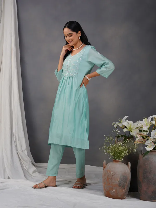 Sea_Green_Embroidered_Chanderi_Kurta_Paired_With_Matching_Pant