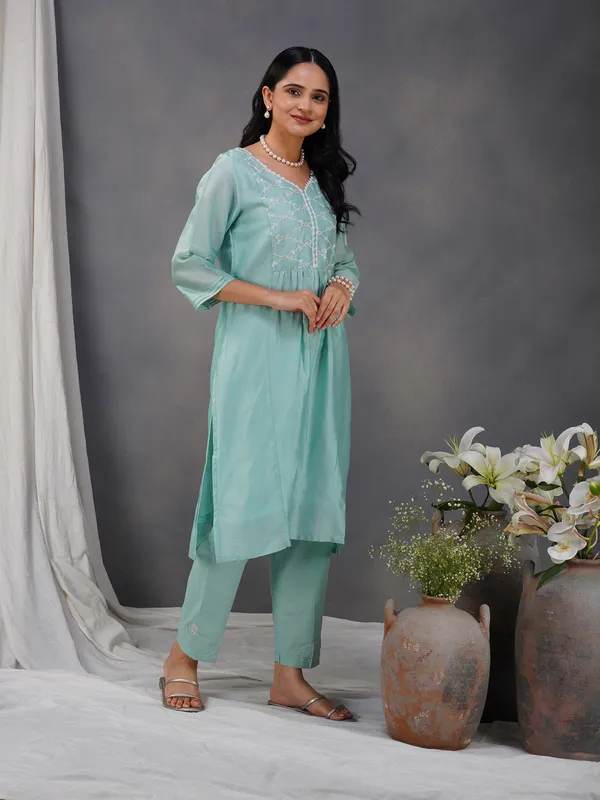 Sea_Green_Embroidered_Chanderi_Kurta_Paired_With_Matching_Pant
