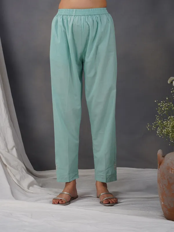 Sea_Green_Embroidered_Chanderi_Kurta_Paired_With_Matching_Pant