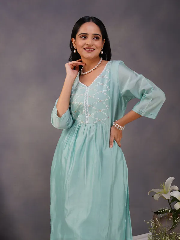 Sea_Green_Embroidered_Chanderi_Kurta_Paired_With_Matching_Pant