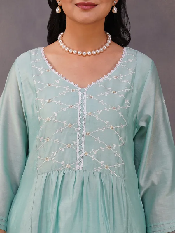 Sea_Green_Embroidered_Chanderi_Kurta_Paired_With_Matching_Pant