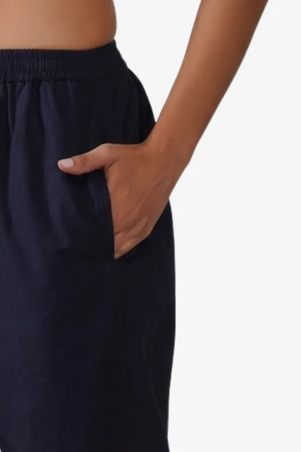 zuri_Women_Relaxed_Straight_Leg_High-Rise_Trousers