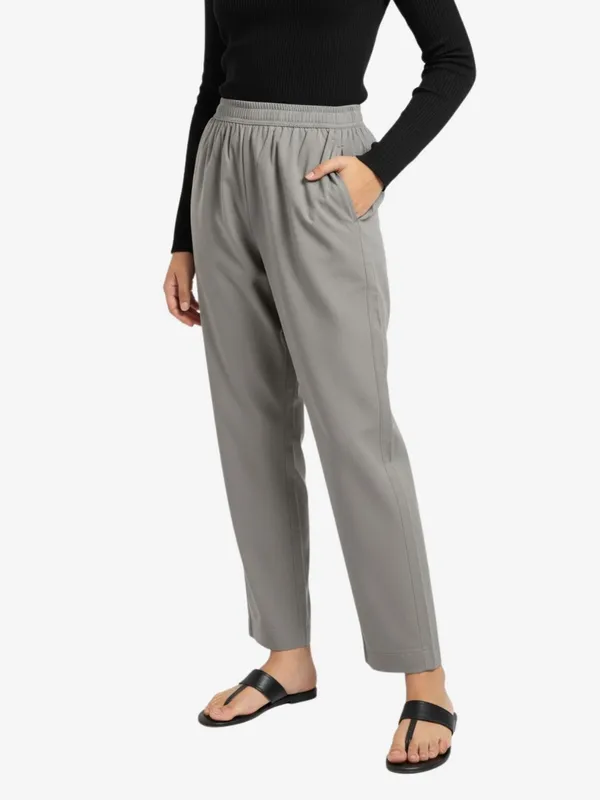 zuri_Women_Relaxed_Straight_Leg_High-Rise_Trousers