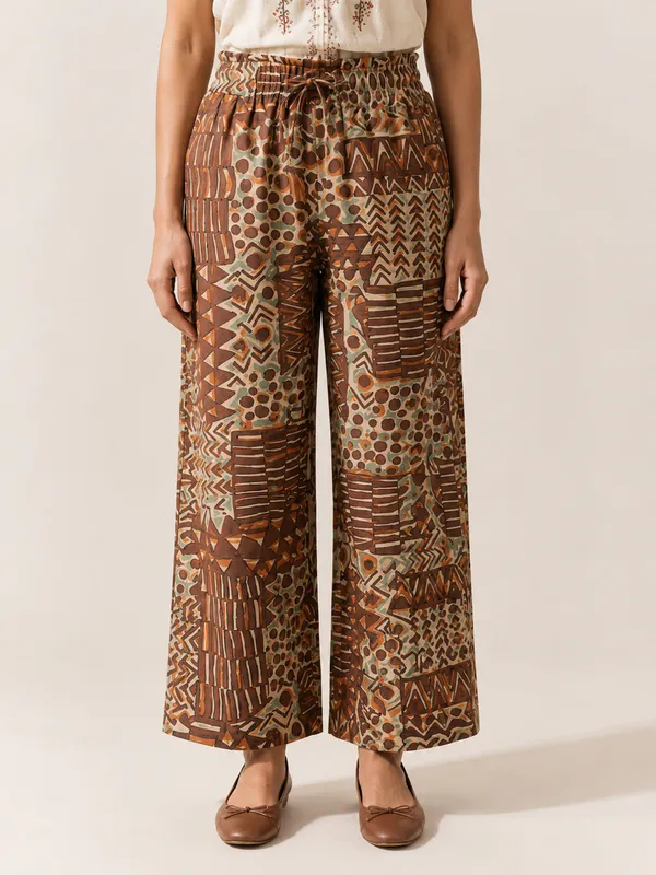 Women_Frilled_High-Rise_Wrinkle_Free_Flared_Trousers