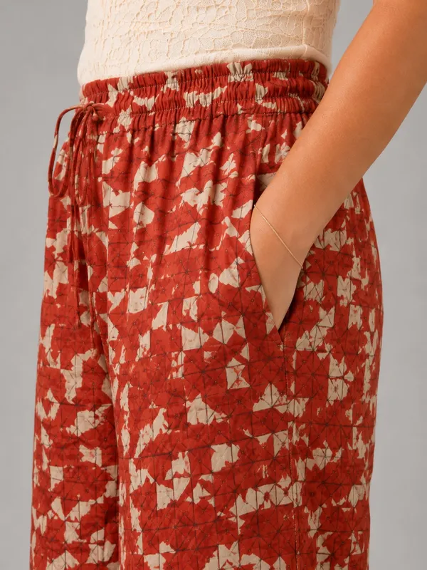 Women_Frilled_High-Rise_Wrinkle_Free_Flared_Trousers