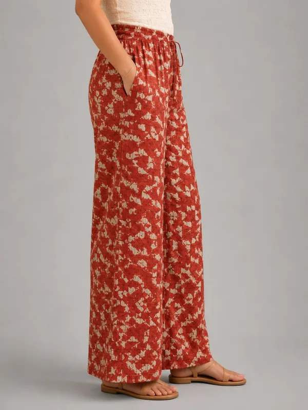 Women_Frilled_High-Rise_Wrinkle_Free_Flared_Trousers