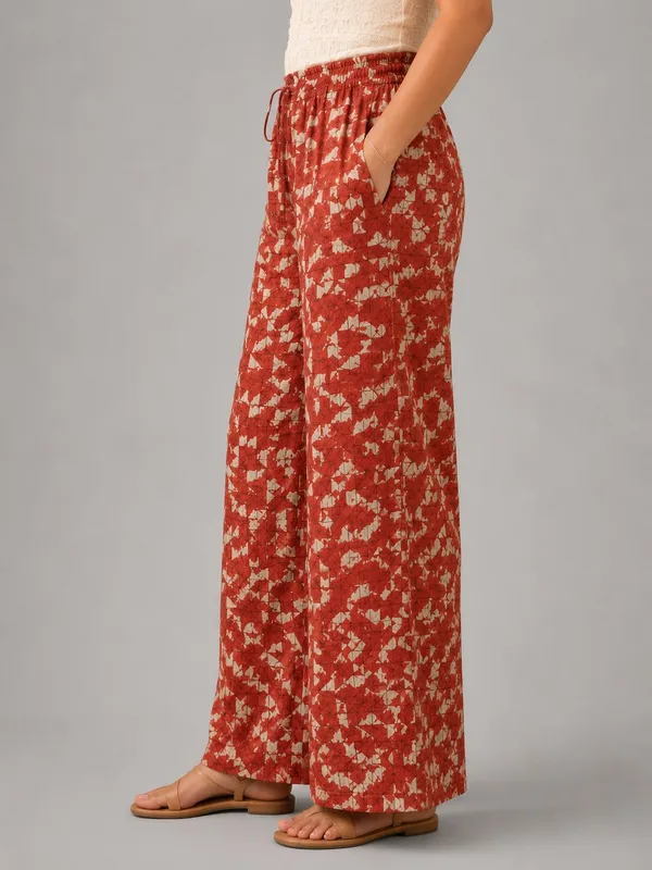 Women_Frilled_High-Rise_Wrinkle_Free_Flared_Trousers