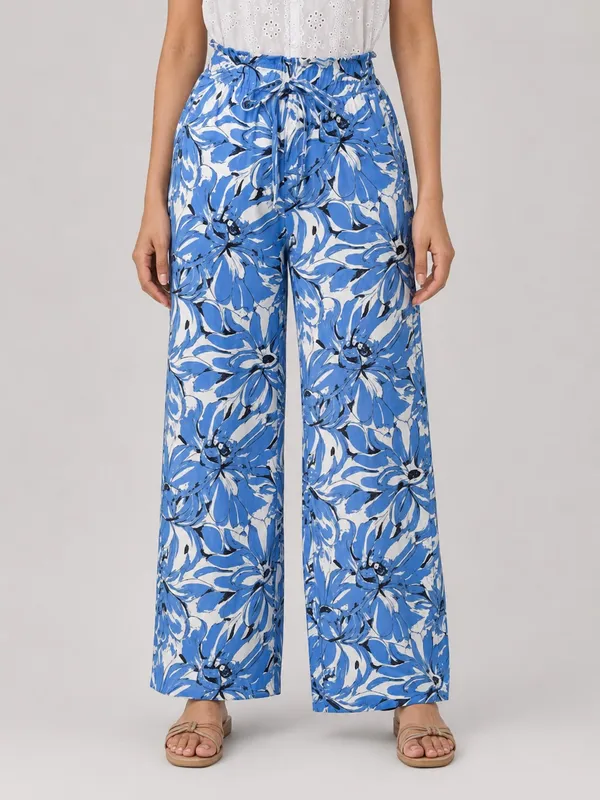 Women_Frilled_High-Rise_Wrinkle_Free_Flared_Trousers