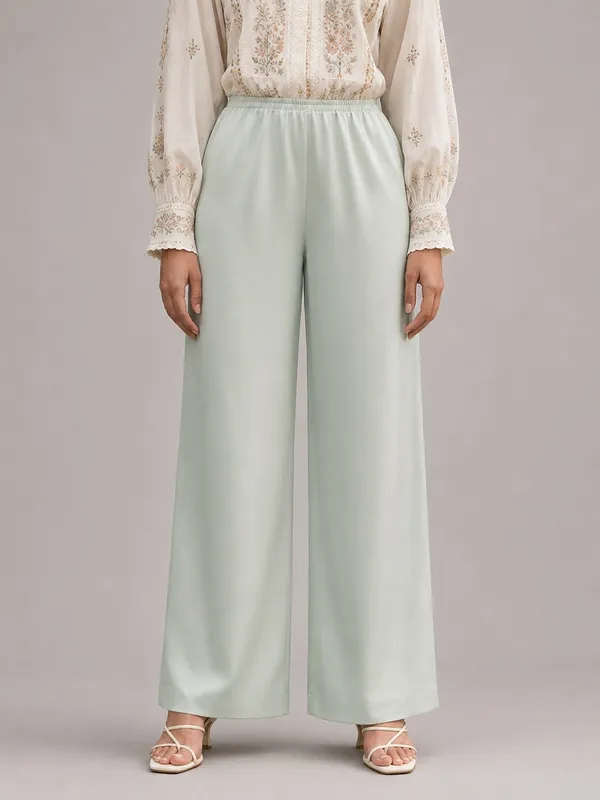 Women_Fluid_High_Rise_Smart_Flare_Trousers