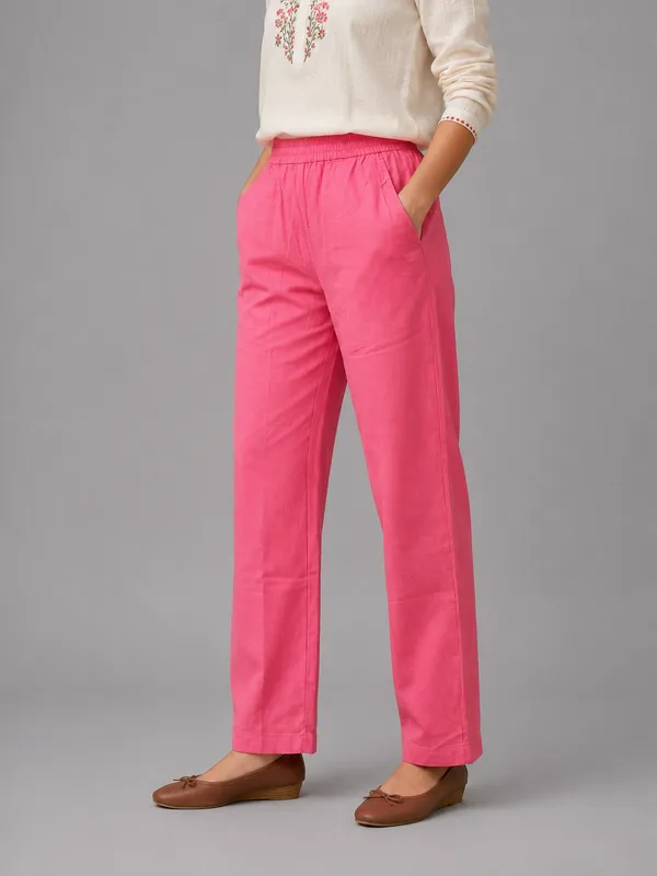 Women_Fluid_High_Rise_Smart_Flare_Trousers