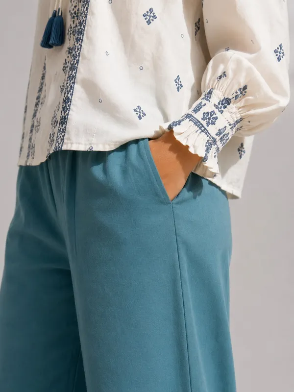 Women_Fluid_High_Rise_Smart_Flare_Trousers