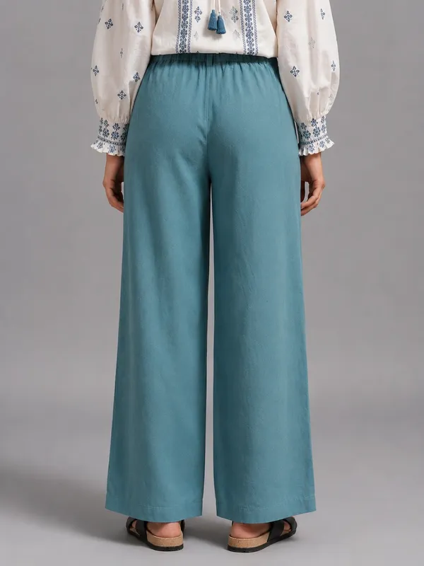 Women_Fluid_High_Rise_Smart_Flare_Trousers