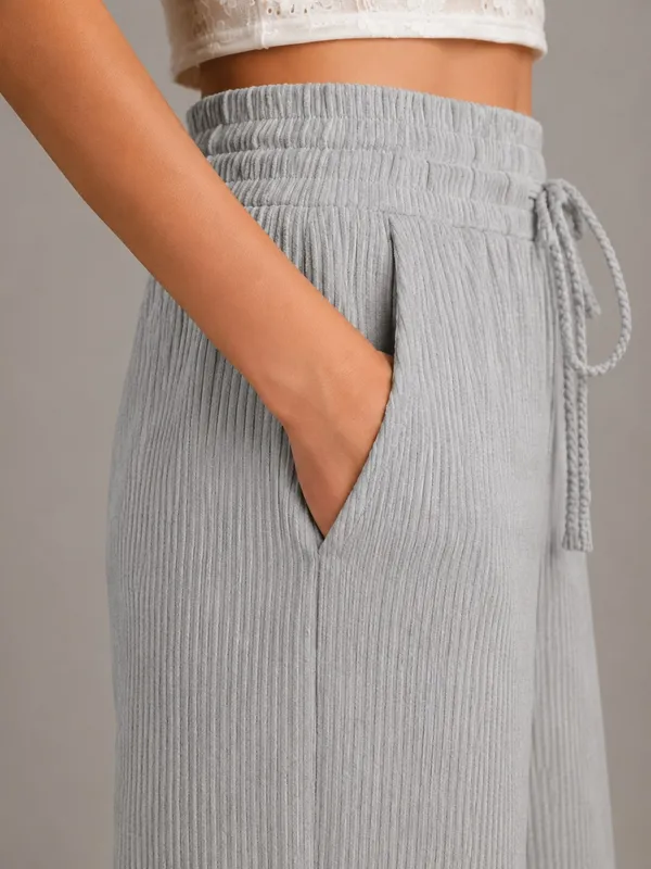 Women_Stripped_High_Rise_Parallel_Trousers