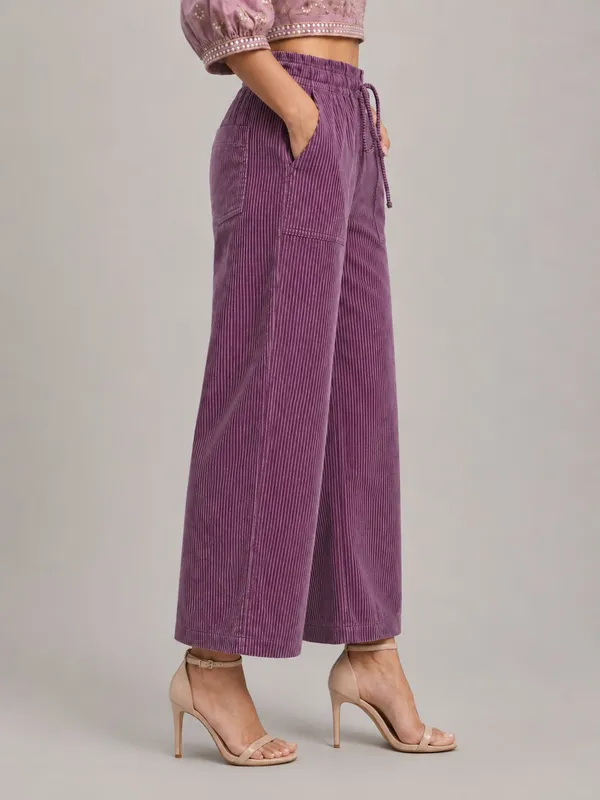 Women_Stripped_High_Rise_Parallel_Trousers