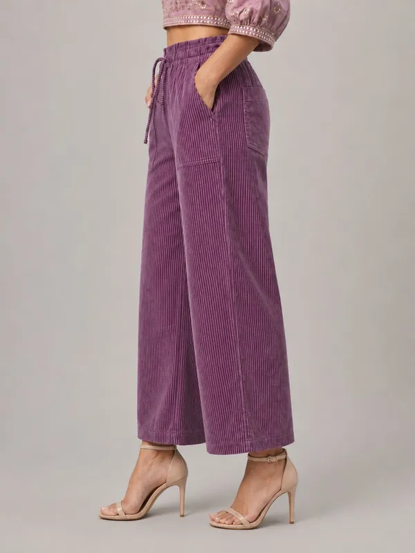 Women_Stripped_High_Rise_Parallel_Trousers