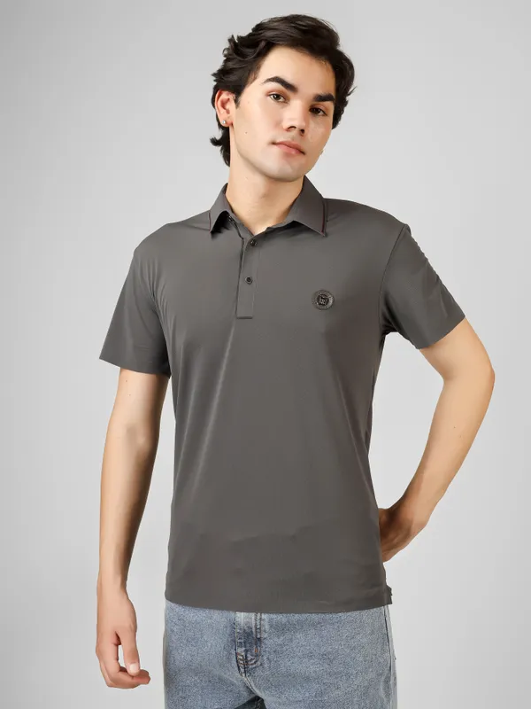 Dark_Grey_stichless_nylon_Sleeve_Classic_Fit_Textured_Polo_T-Shirt_For_Men