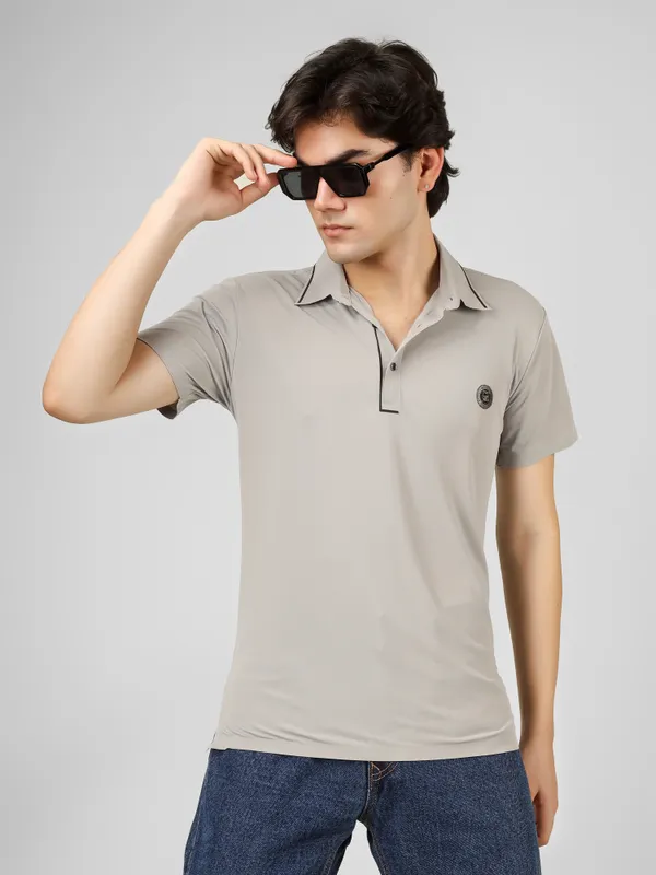 Seamless_Light_Grey_Nylon_Short_Sleeve_Classic_Fit_Textured_Polo_T-Shirt_For_Men