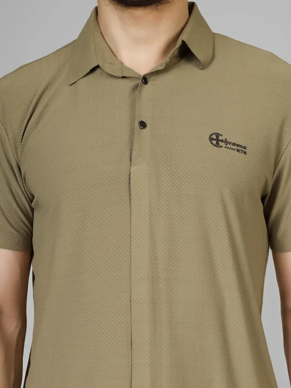 Dusty_Olive_Nylon_Textured_Spread_Collar_T_Shirt_For_Men