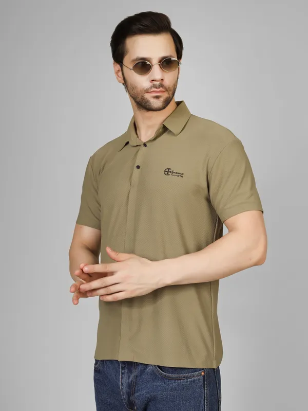Dusty_Olive_Nylon_Textured_Spread_Collar_T_Shirt_For_Men