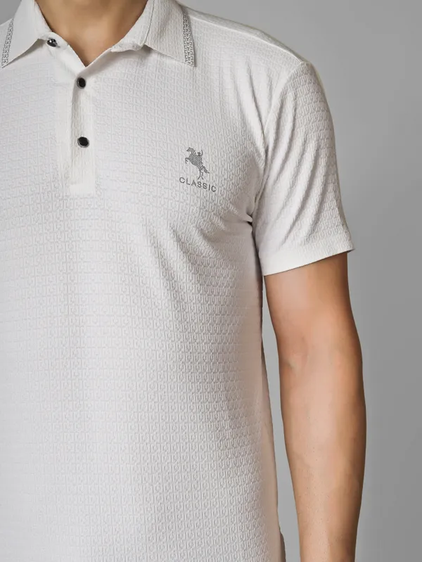 Seamless_White_Cotton_Modern_Fit_Black_Self-Design_Polo_T_Shirt_For_Men