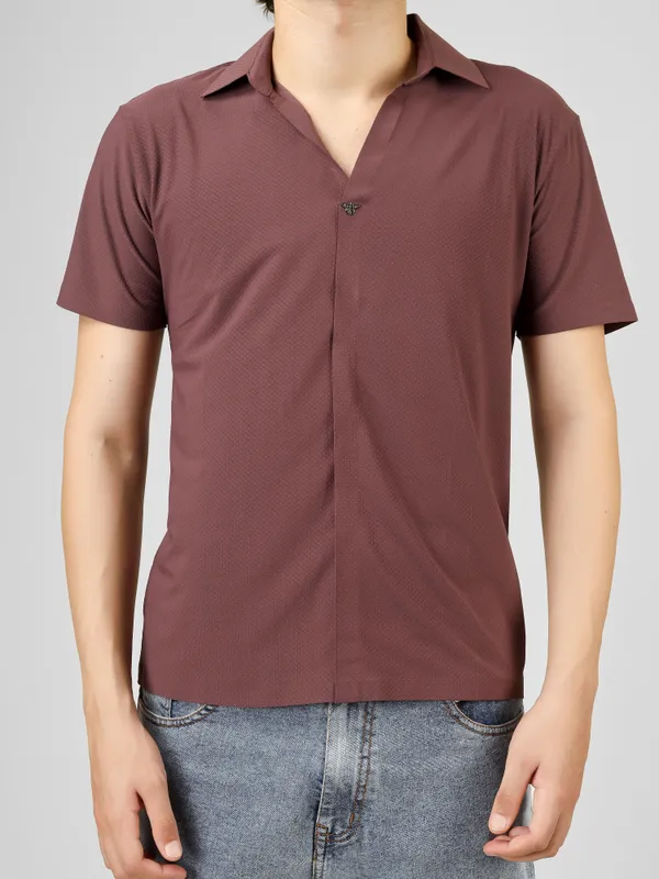 Maroon_Nylon_V-Neck_Seamless_T-Shirt__For_Men