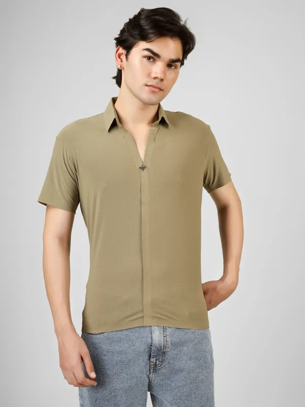 Dusty_Olive_Nylon_Textured_V-Neck_Seamless_T-Shirt__For_Men