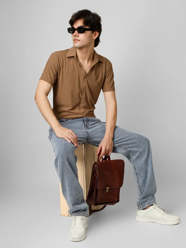 Brown_Cotton_V-Neck_Seamless_T-Shirt__For_Men