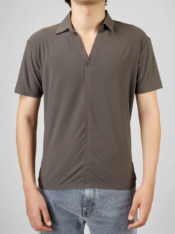 Grey_Nylon_V-Neck_Seamless_T-Shirt__For_Men