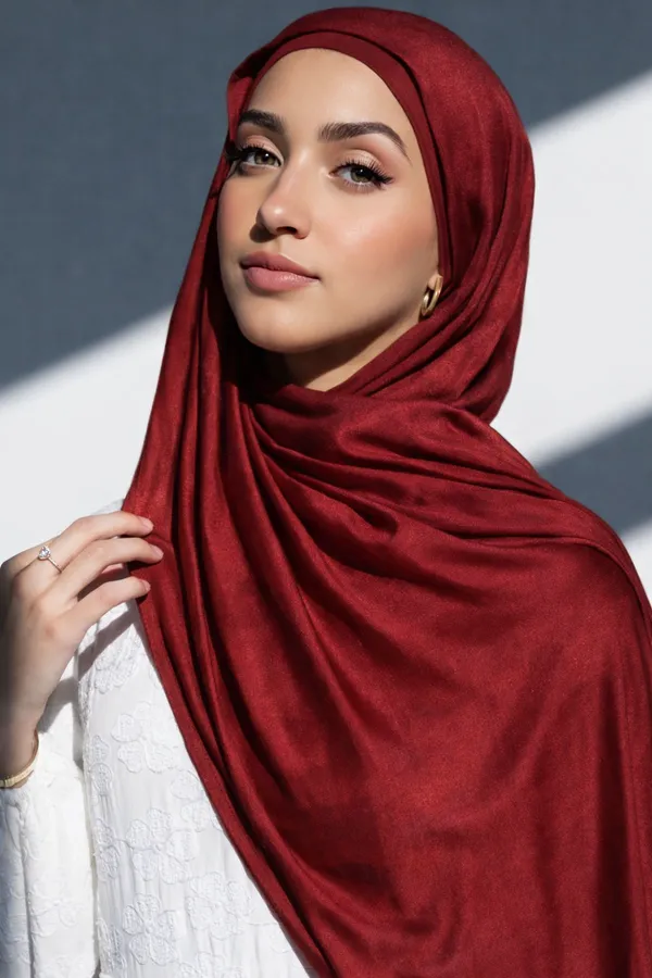 Crimsonvelvet_Velvet_Satin_Premium_Hijab