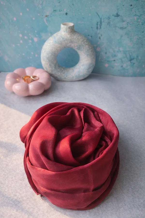Crimsonvelvet_Velvet_Satin_Premium_Hijab
