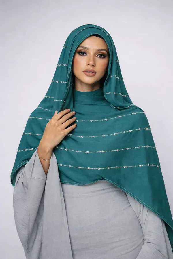 Emerald_Aura_Shimmer_Hijab