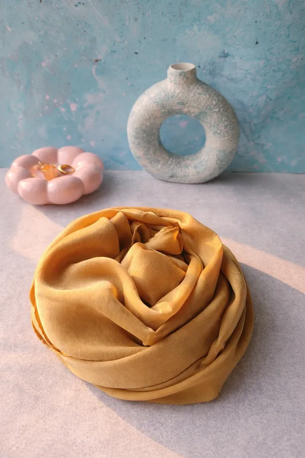 Goldenhaze_Velvet_Satin_Premium_Hijab