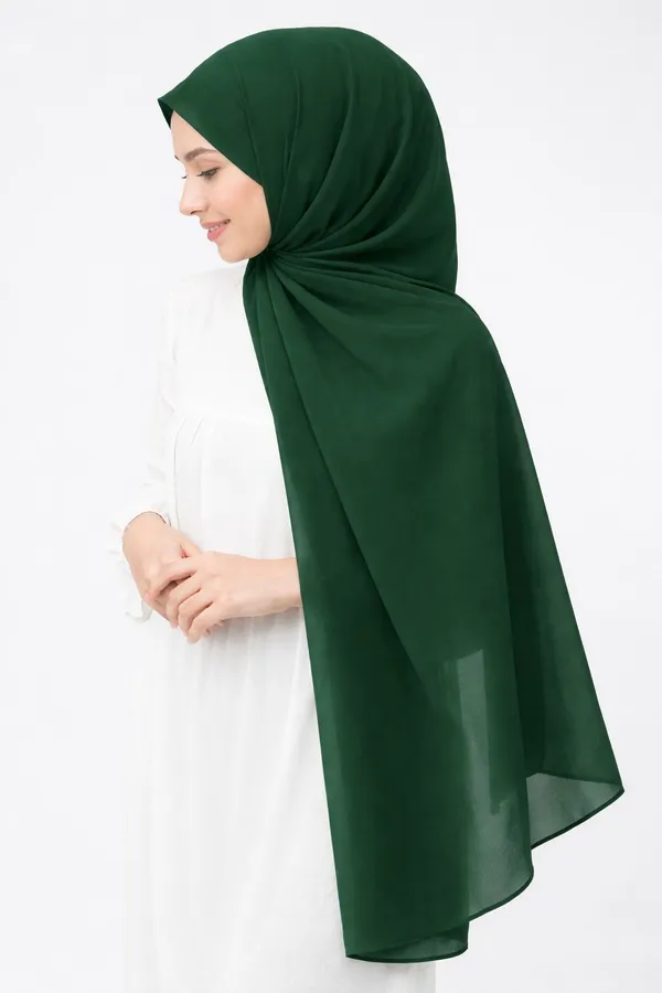 Premium_Dark_Green_Chiffon_Hijab_–_Soft_&_Lightweight