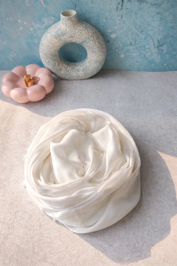 Pure_Pearl_White_Bamboo_Satin_Hijab