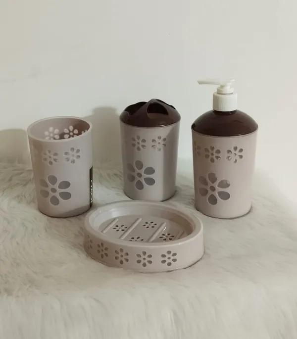 Beige_ABS_Plastic_Bathroom_Accessory_Set_Of_4