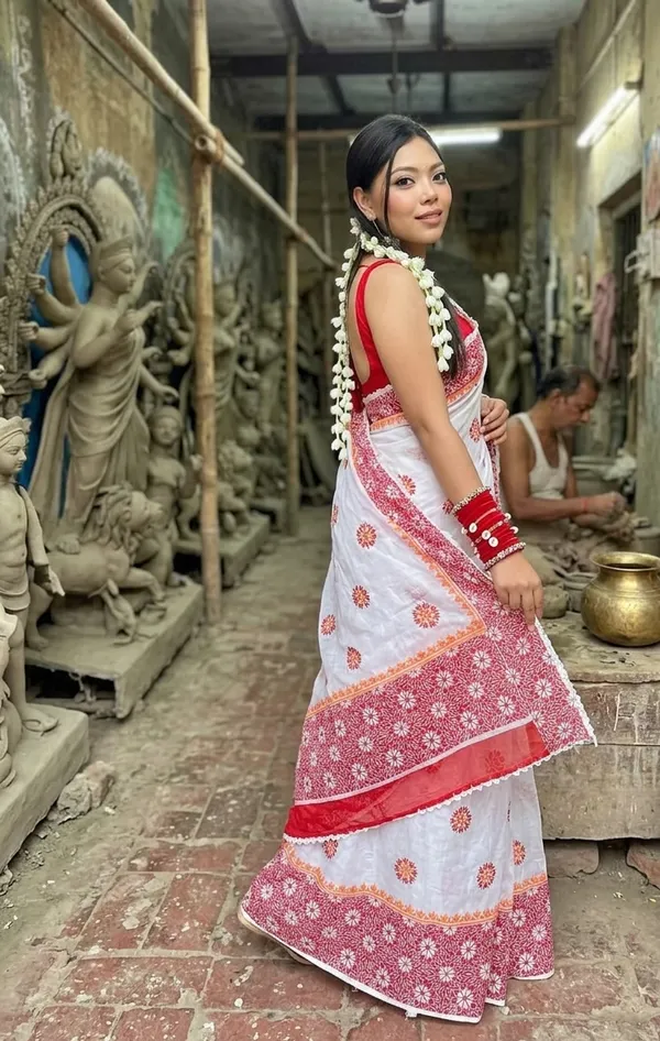 Traditional_Look_with_Modern_Elegance_|_Ideal_Gift_Choice_for_Women_|_Perfect_for_Daily_Wear