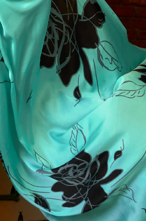 Premium_silk_Saree_with_Elegant_Print_and_Traditional_Jalar_Work