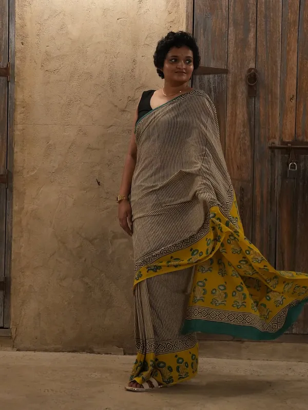 Blooming_Elegance_Saree__|_premium_|_Sunshine_Elegance_Linen