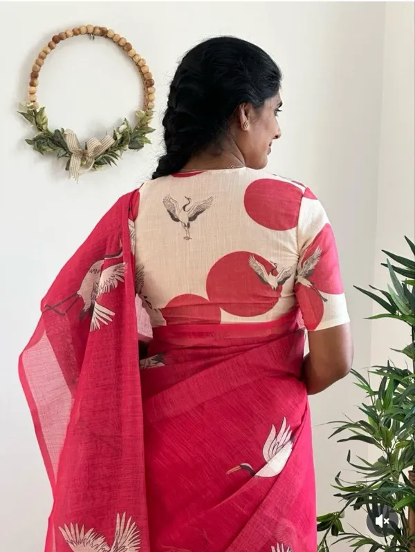 Sunlit_Ivory_Bloom__|_____premium__linen_saree