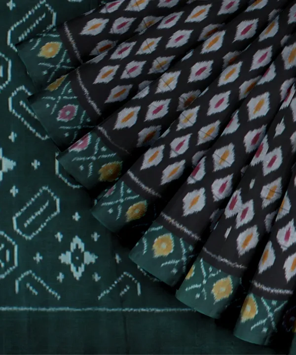 Premium_Jacquard_Saree_with_Refined_Look