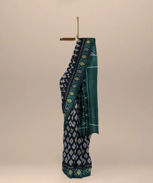 Premium_Jacquard_Saree_with_Refined_Look