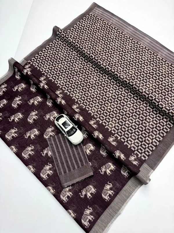 Luxury_Jacquard_Saree_with_Soft_Fabric_Feel
