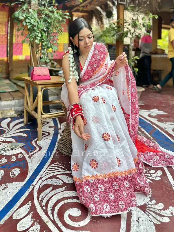 Traditional_Look_with_Modern_Elegance_|_Ideal_Gift_Choice_for_Women_|_Perfect_for_Daily_Wear